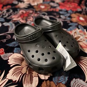 Black Crocs